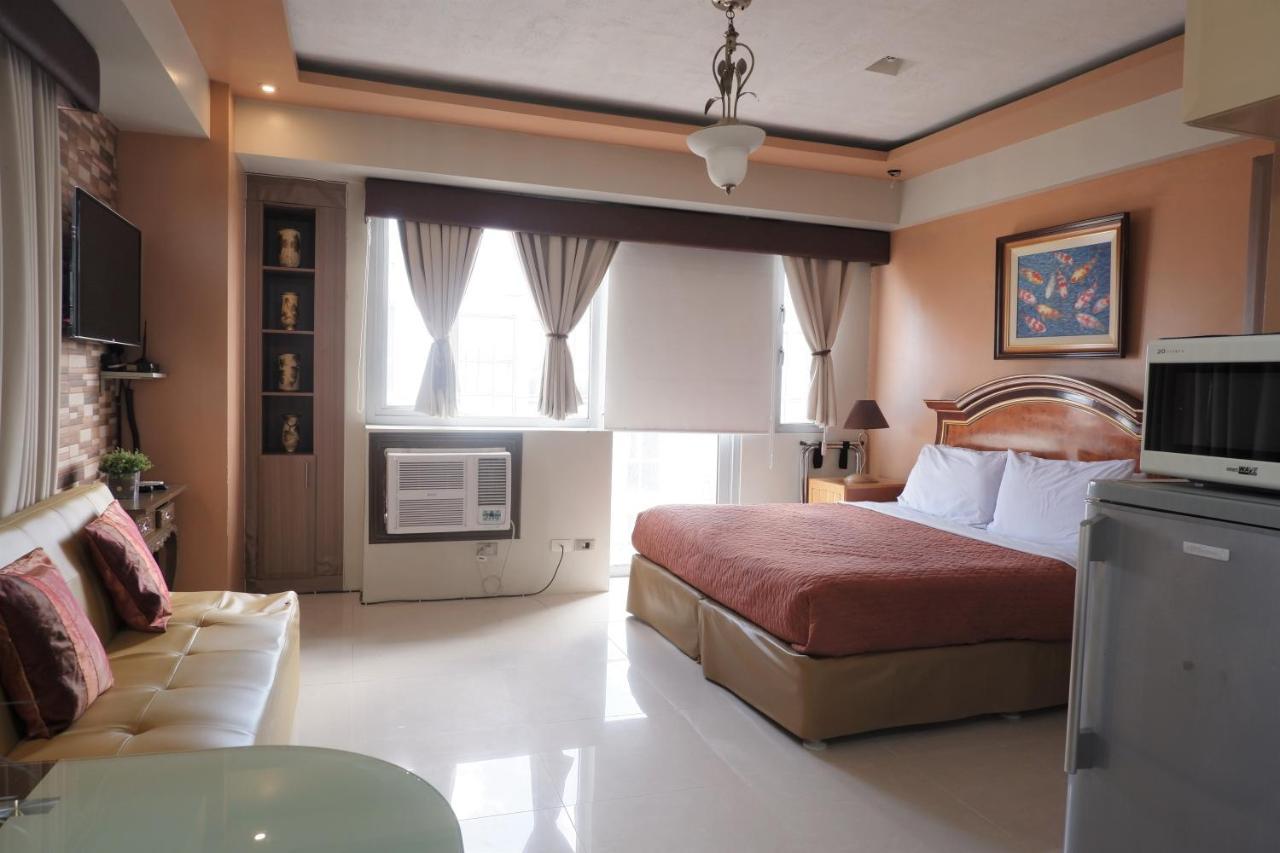 One Palm Tree Villas Маніла Екстер'єр фото
